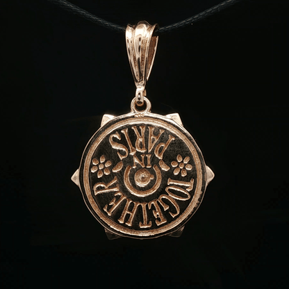 Lost Russian Princess Pendant in Antique Bronze - Le Dragon Argenté