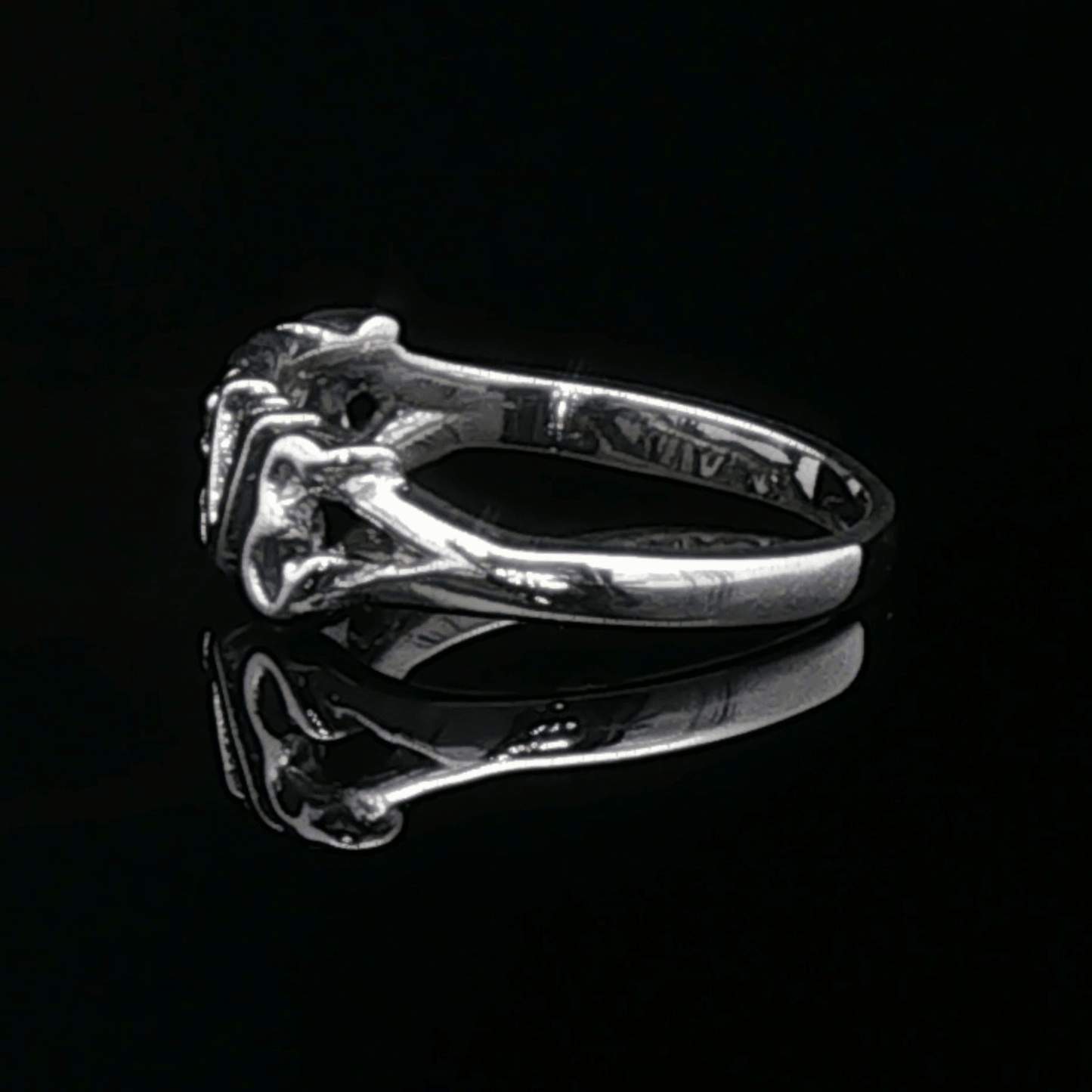Love Ring in Sterling Silver with Gemstone Heart - Le Dragon Argenté