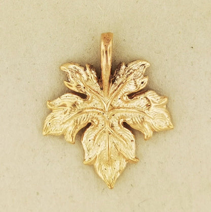 Maple leaf pendant perfect gift for nature lovers and Canada fans