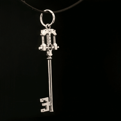 Master Defender Keyblade Pendant in Stainless Steel - Le Dragon Argenté