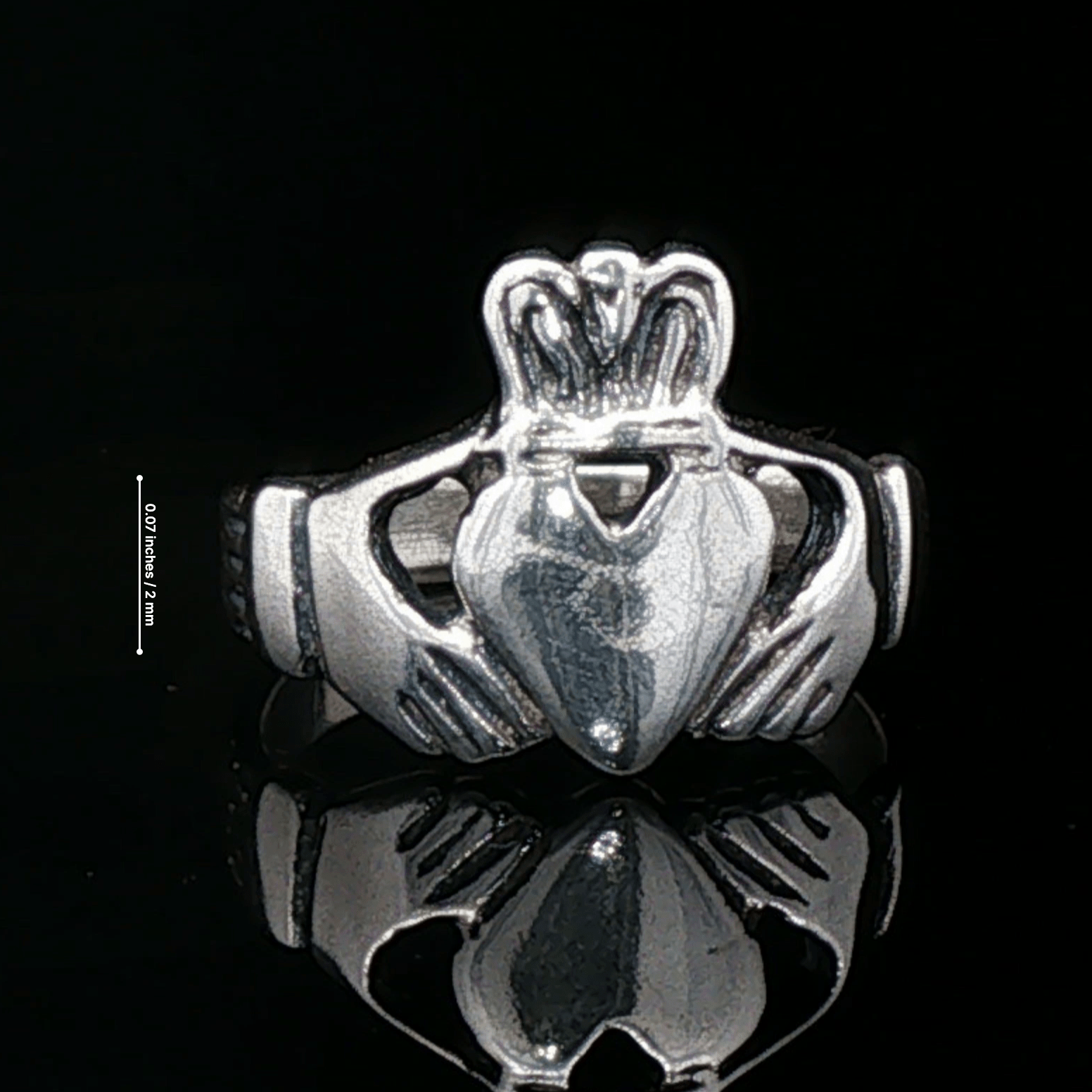 Medium Claddagh Ring in Sterling Silver or Antique Bronze - Le Dragon Argenté