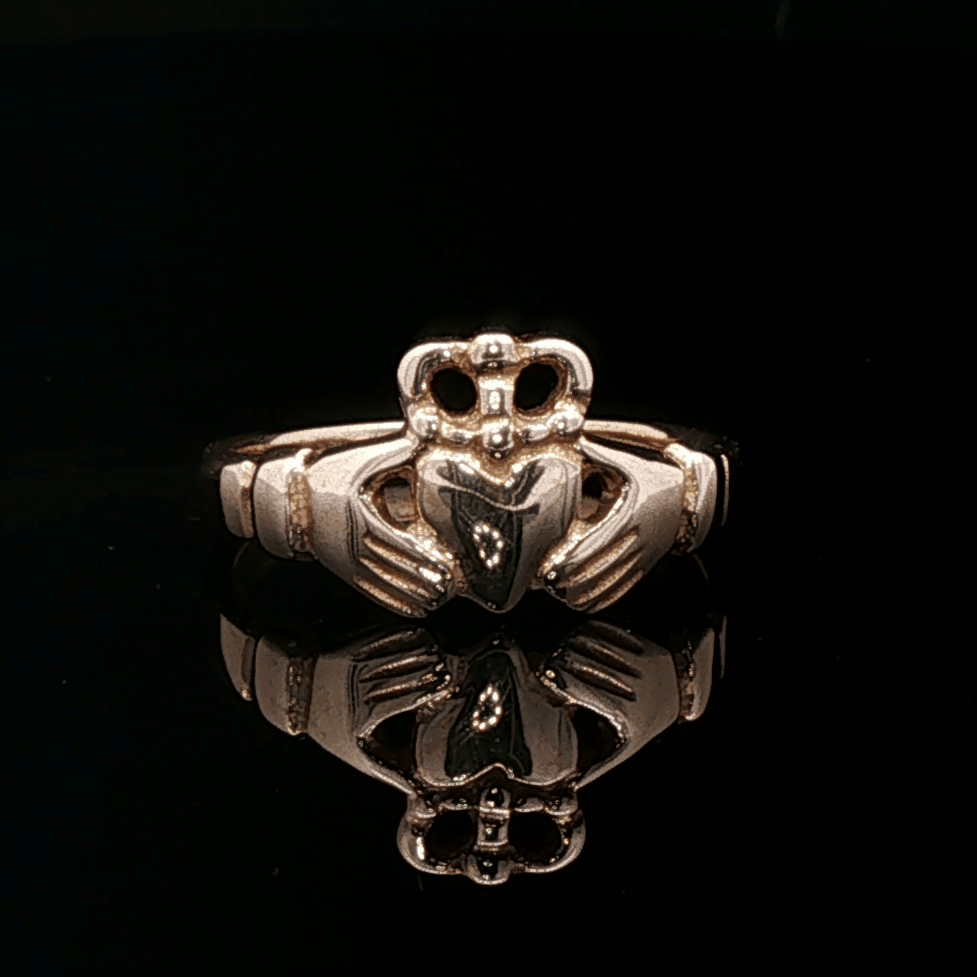 Medium Curled Crown Claddagh Ring in Sterling Silver or Antique Bronze - Le Dragon Argenté