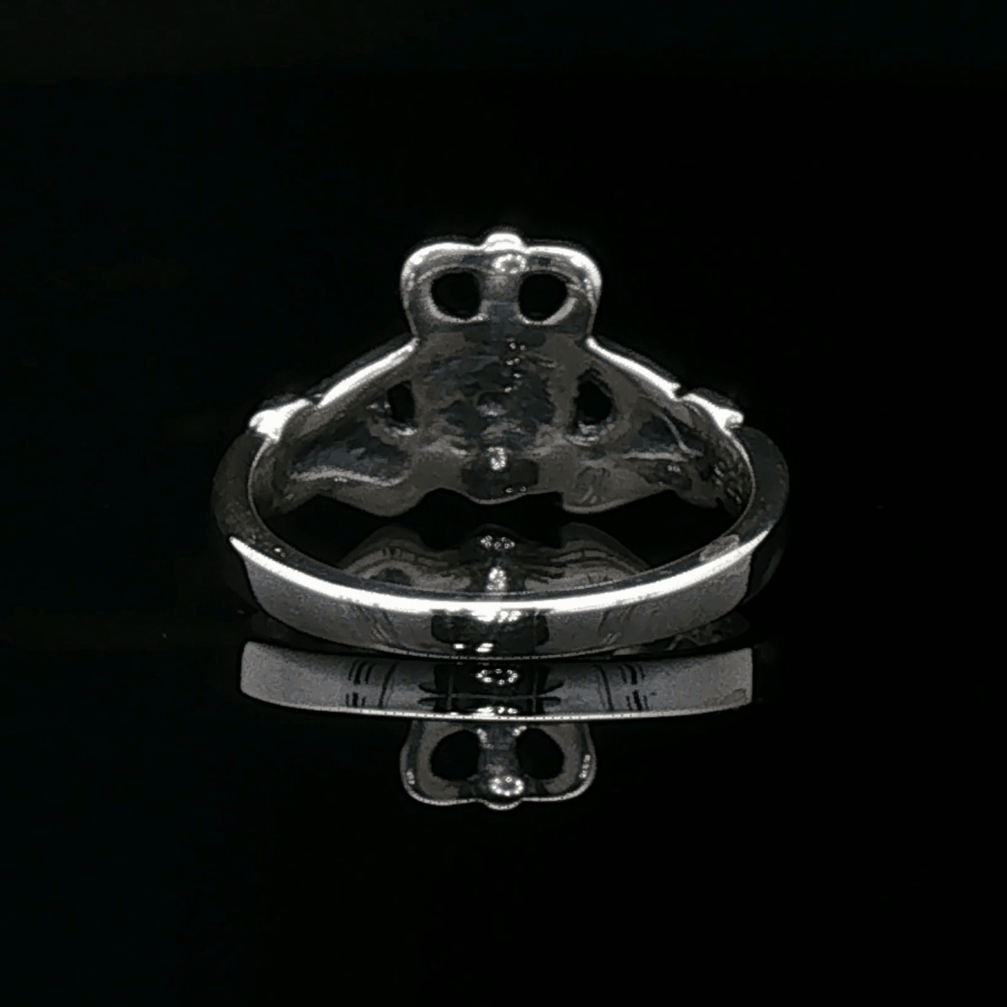 Medium Curled Crown Claddagh Ring in Sterling Silver or Antique Bronze - Le Dragon Argenté