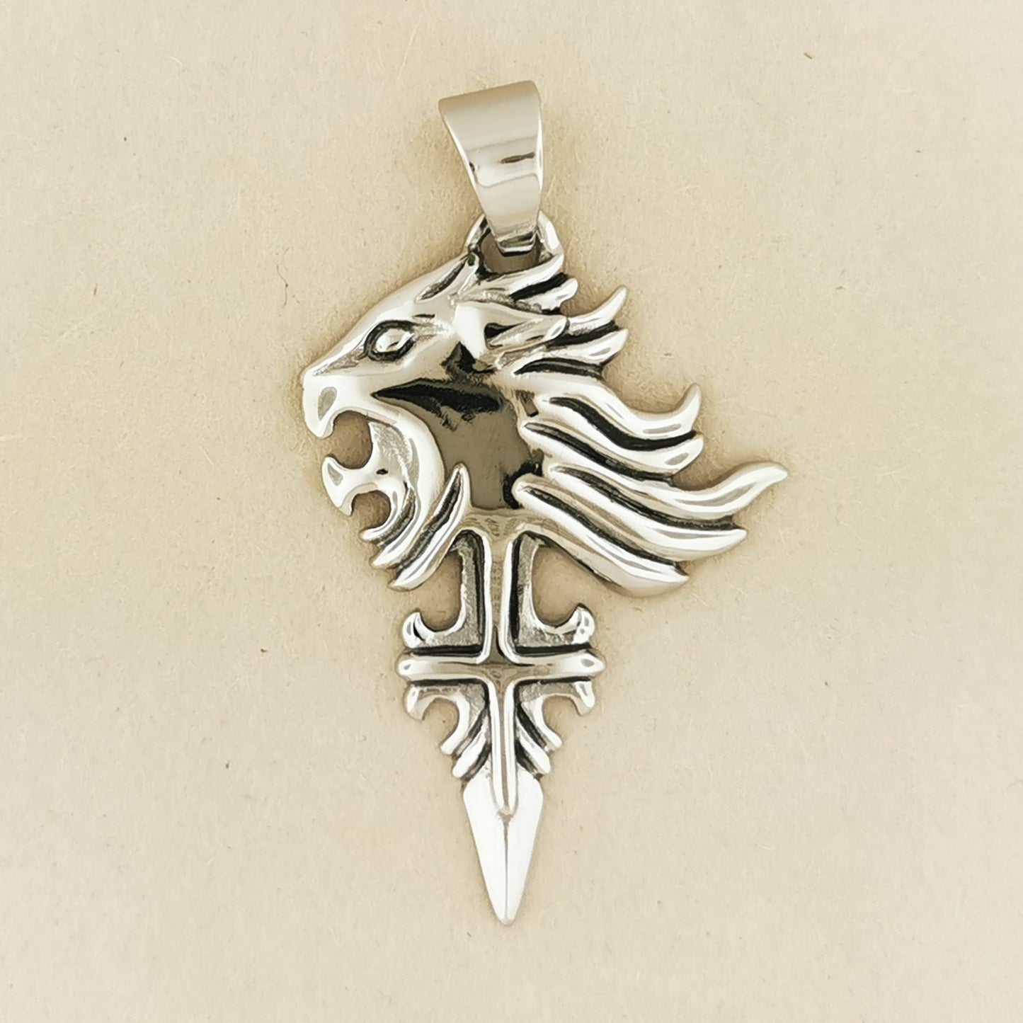 Medium Final Fantasy 8 Squall Griever Pendant in Stainless Steel - Le Dragon Argenté