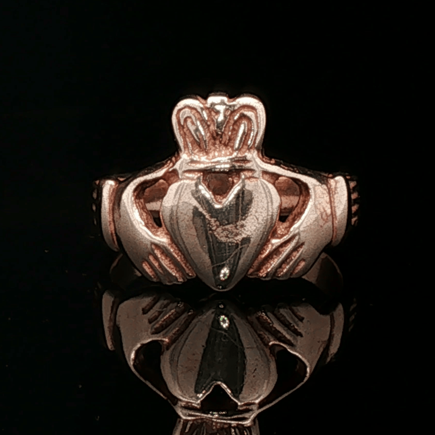Mens Thick Claddagh Ring in Antique Bronze - Le Dragon Argenté