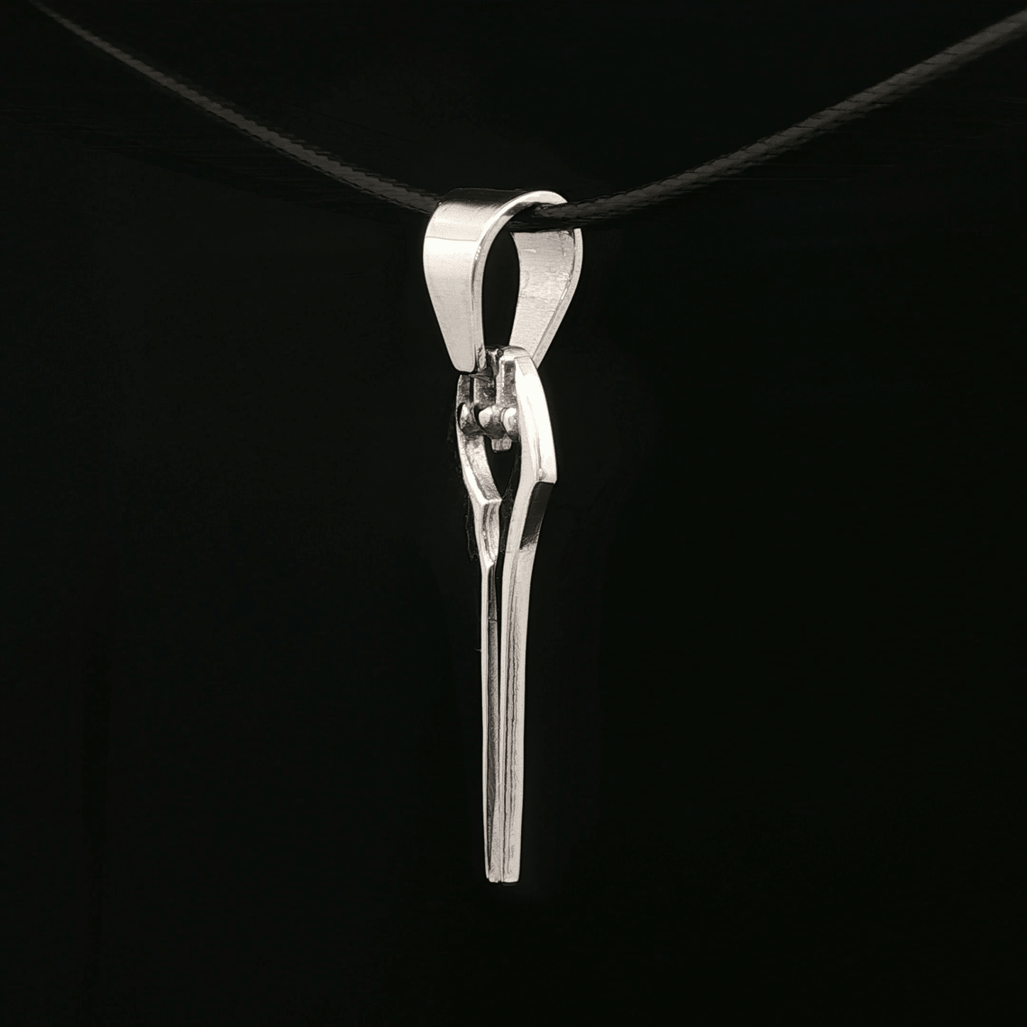 Plasma Energy Sword Charm Pendant - Le Dragon Argenté