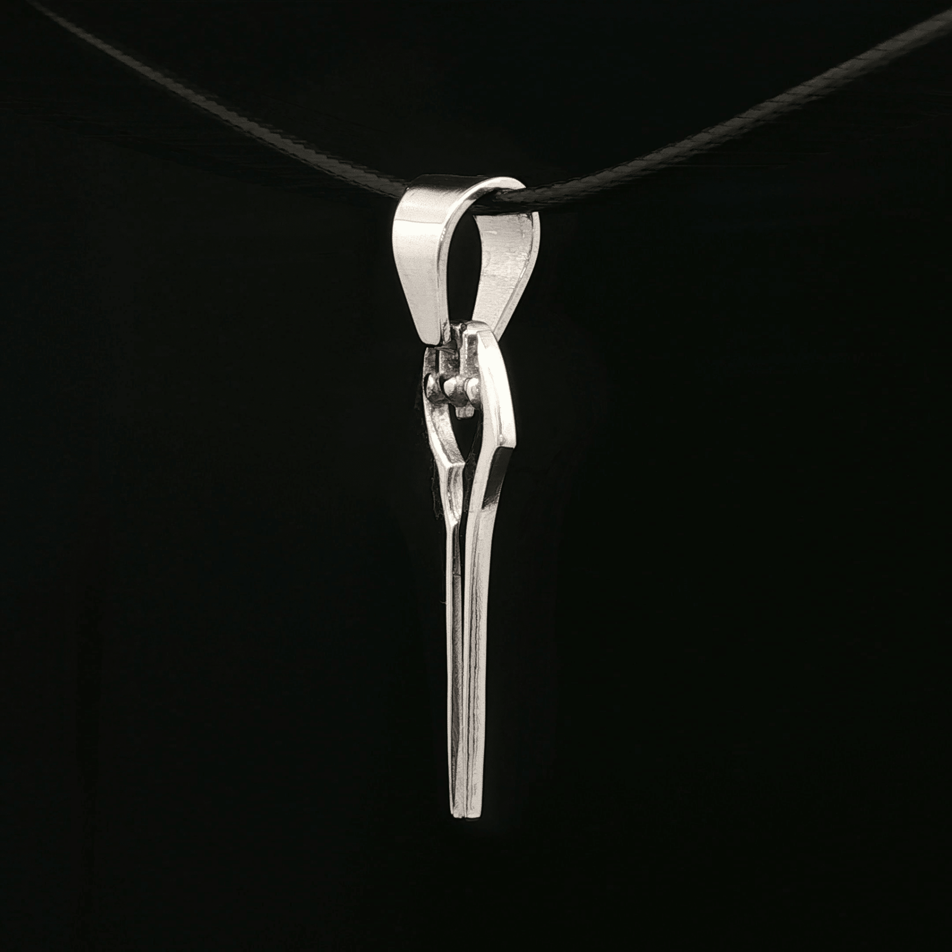 Plasma Energy Sword Charm Pendant - Le Dragon Argenté