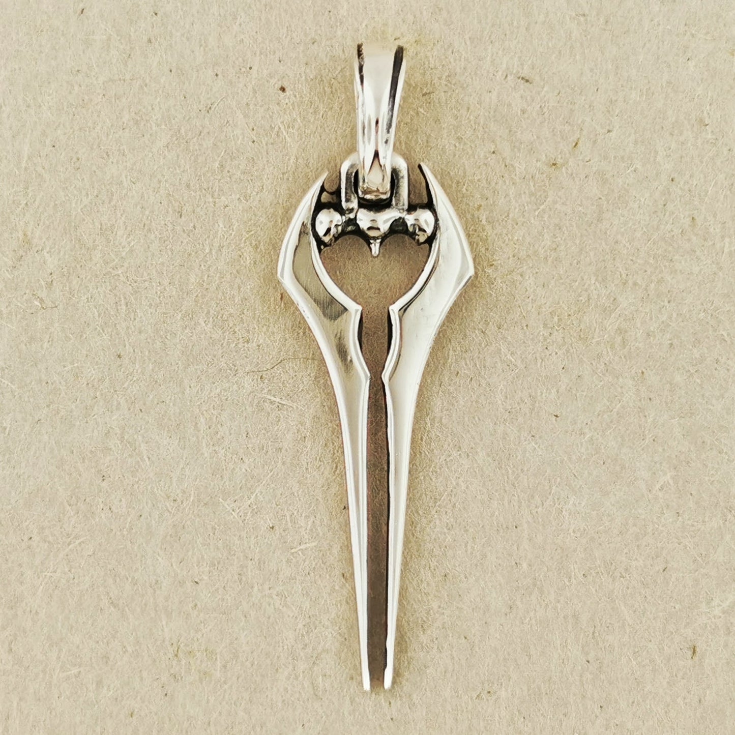Plasma Energy Sword Charm Pendant - Le Dragon Argenté