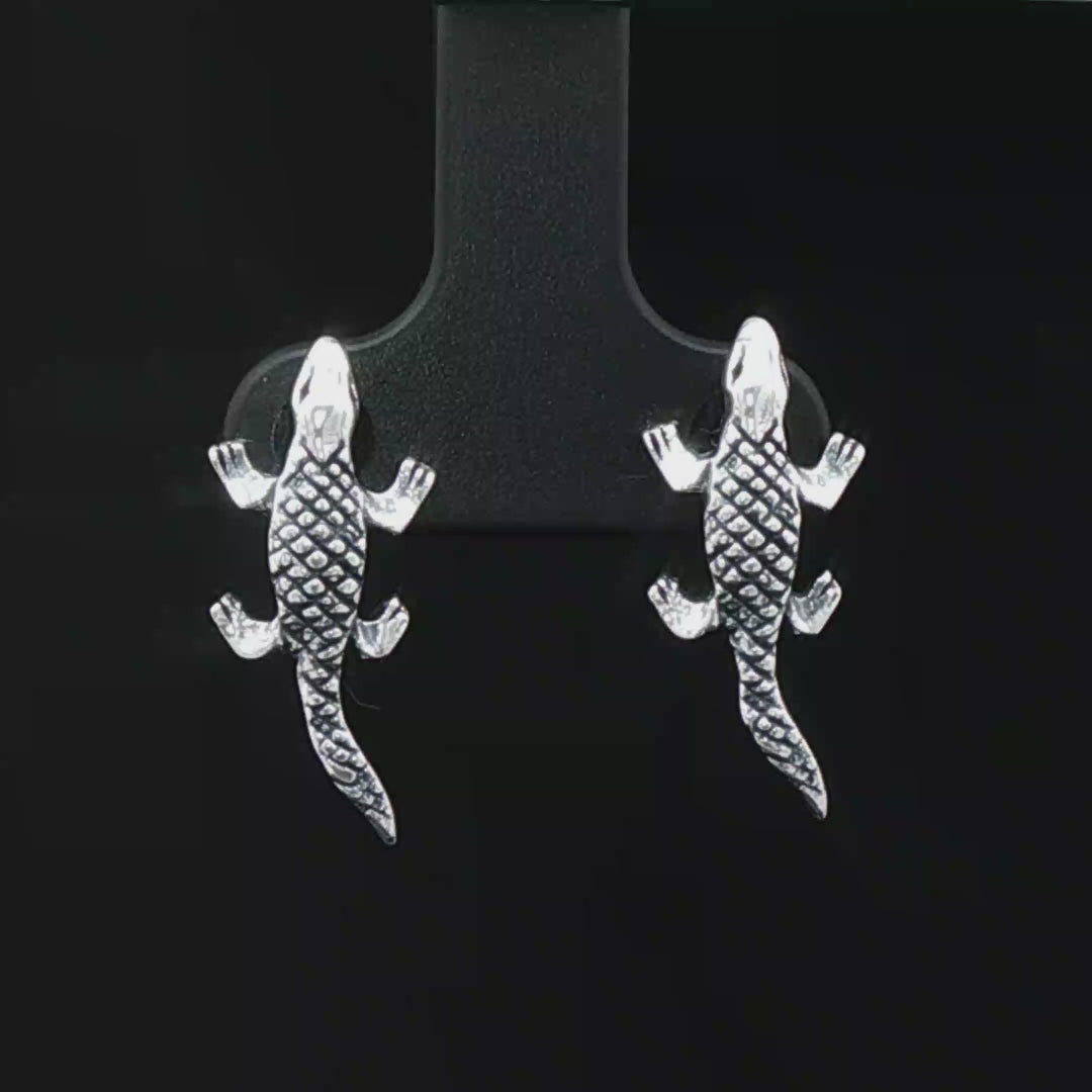 Handmade sterling silver alligator stud earrings with detailed reptile design – Le Dragon Argenté