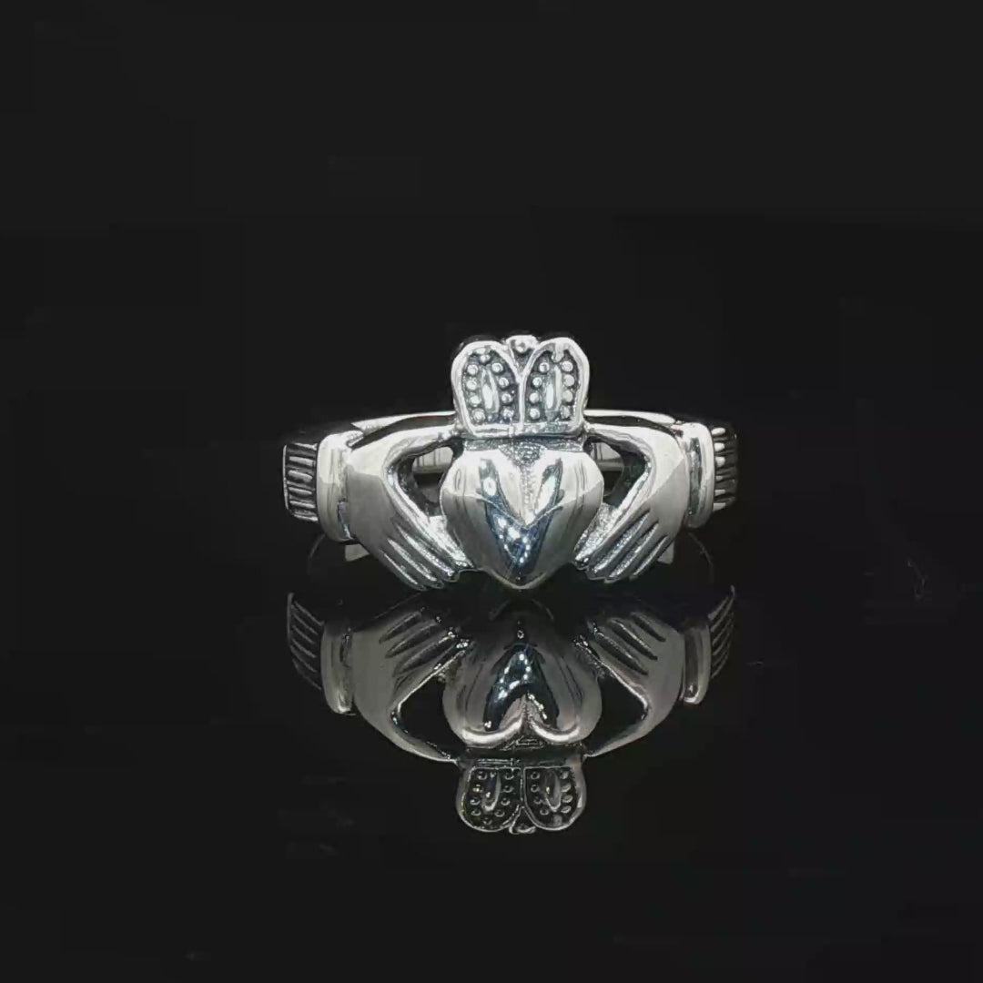 Mens Thick Claddagh Ring in Sterling Silver - Le Dragon Argenté