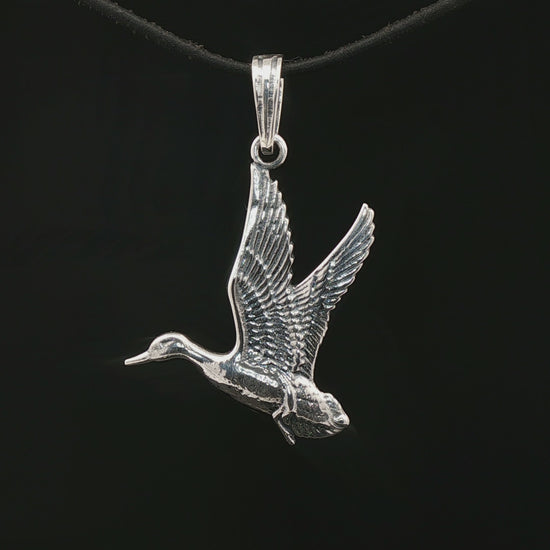 Flying Duck Pendant - Le Dragon Argenté