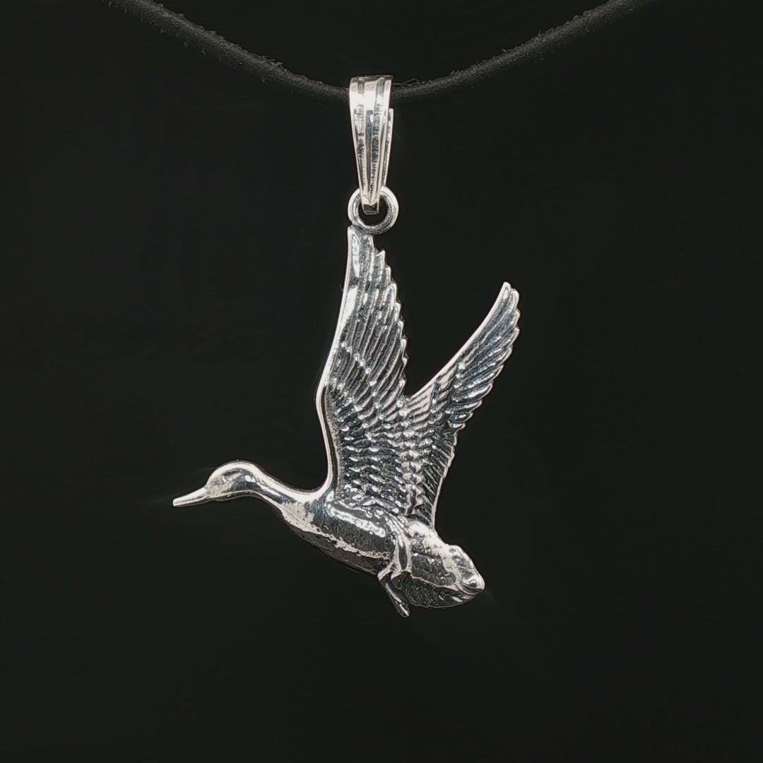 Flying Duck Pendant - Le Dragon Argenté
