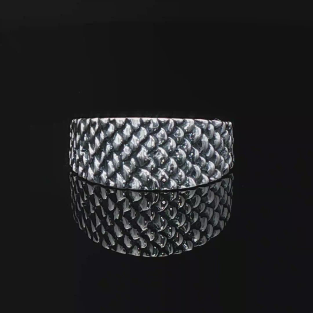 Dragon Scale Ring in Sterling Silver  - Le Dragon Argenté