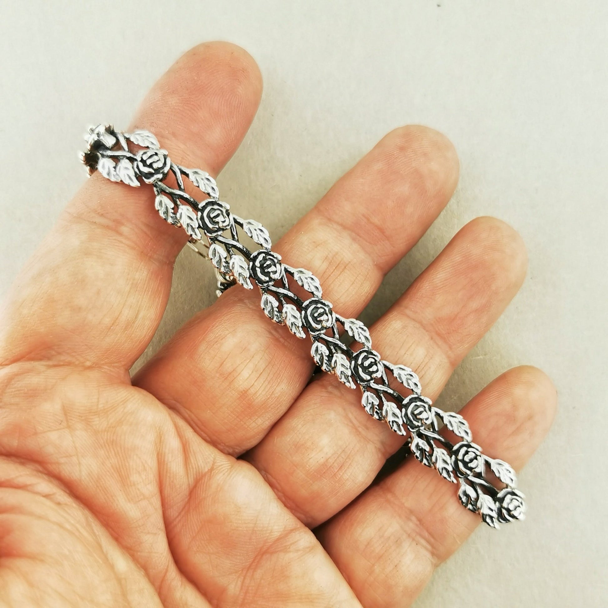 Rose Link Bracelet in Sterling Silver - Le Dragon Argenté