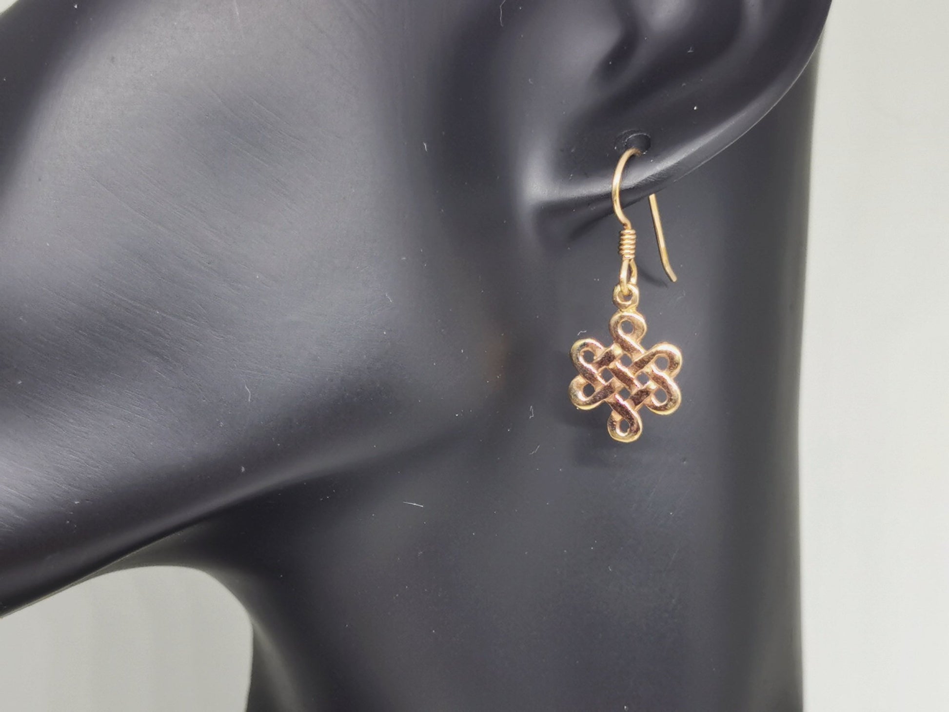 Small Endless Knot Charm Earrings - Le Dragon Argenté