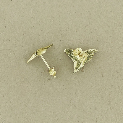 Small Shark Tooth Gold Stud Earrings - Le Dragon Argenté