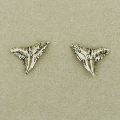 Small Shark Tooth Sterling Silver Stud Earrings - Le Dragon Argenté