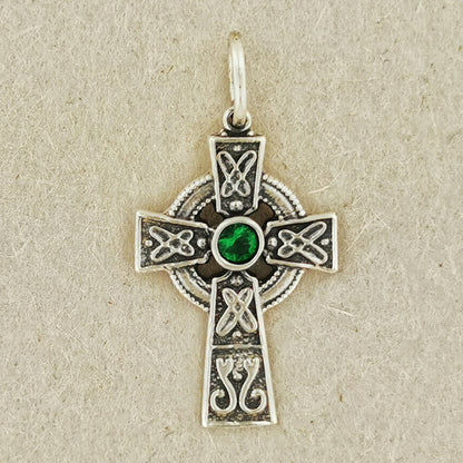Petite croix celtique avec pierre précieuse en argent sterling ou bronze antique
