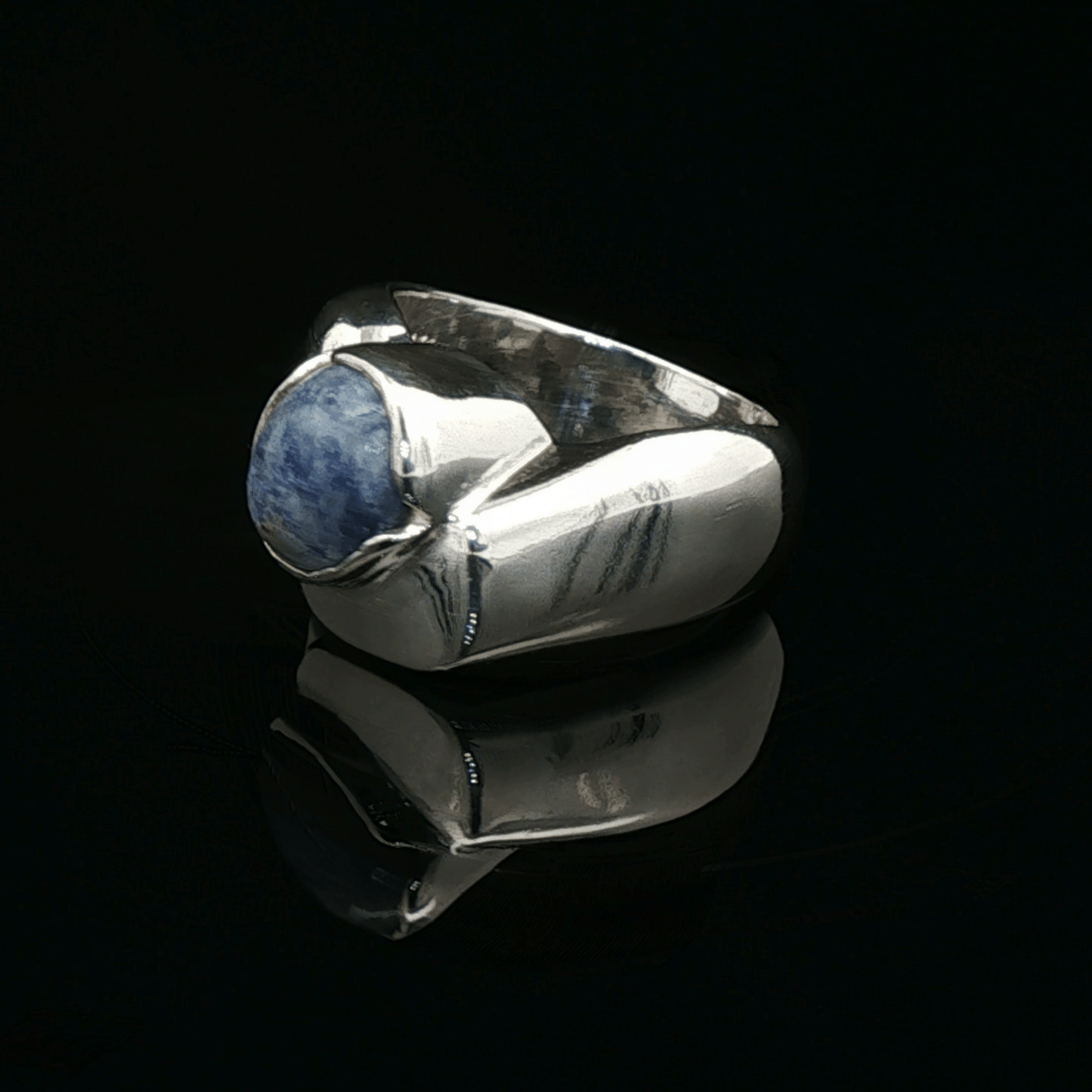 Sodalite Cabochon Cocktail Ring in Sterling Silver, size 6 - Le Dragon Argenté - Live Sale - 