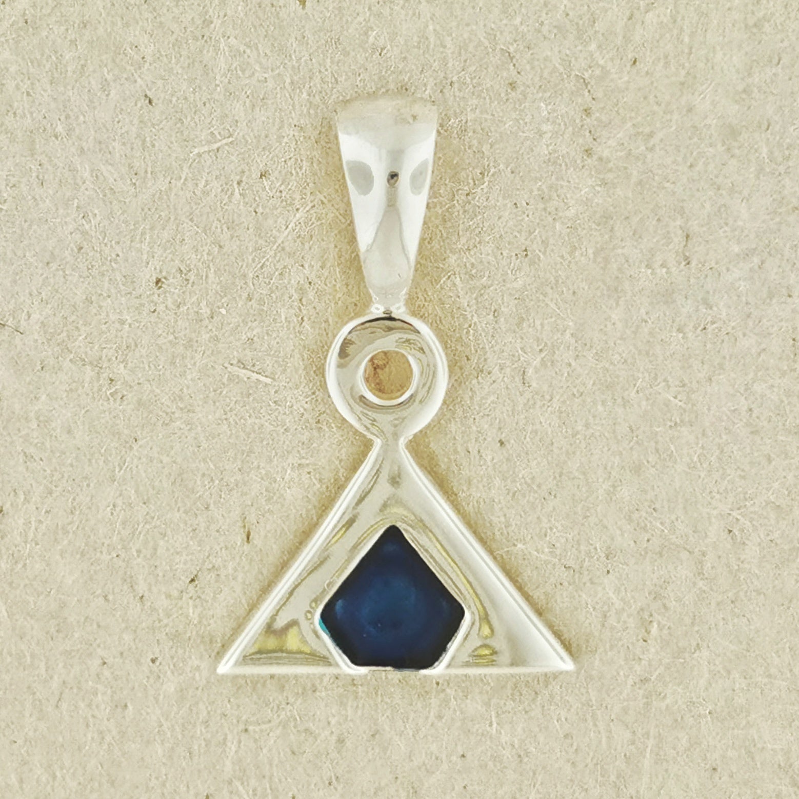 Stargate Earth Symbol Charm Pendant - Le Dragon Argenté