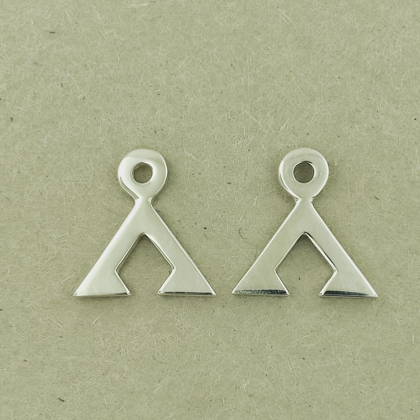 Stargate Earth Symbol Earrings in Sterling Silver - Le Dragon Argenté