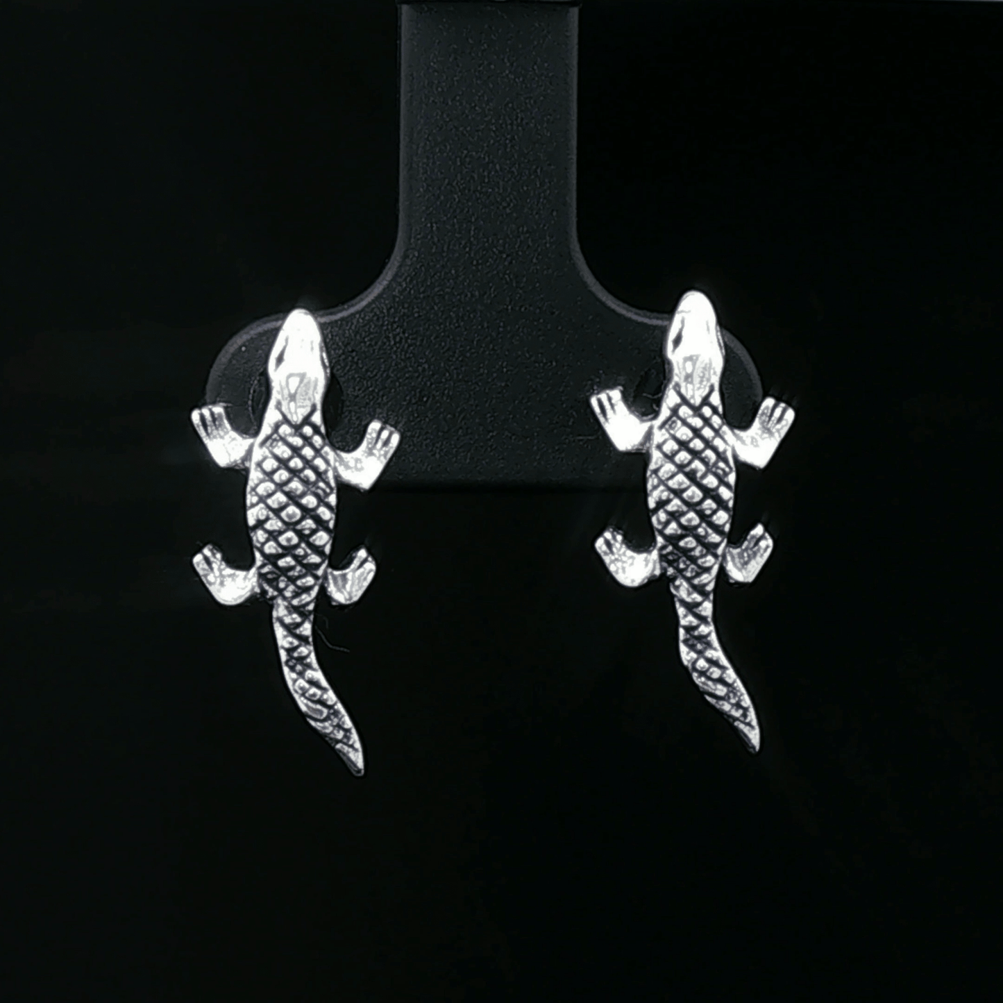 Handmade sterling silver alligator stud earrings with detailed reptile design – Le Dragon Argenté