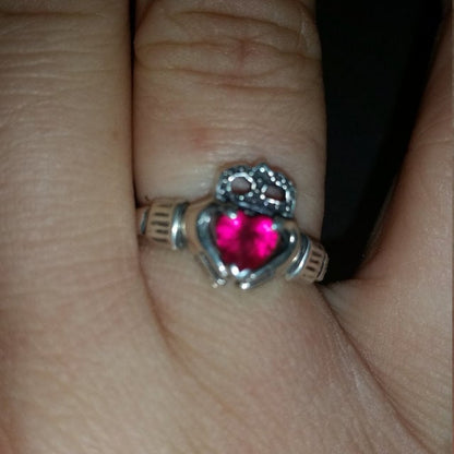 Sterling Silver Claddagh Ring with Chatham Ruby Heart - Le Dragon Argenté