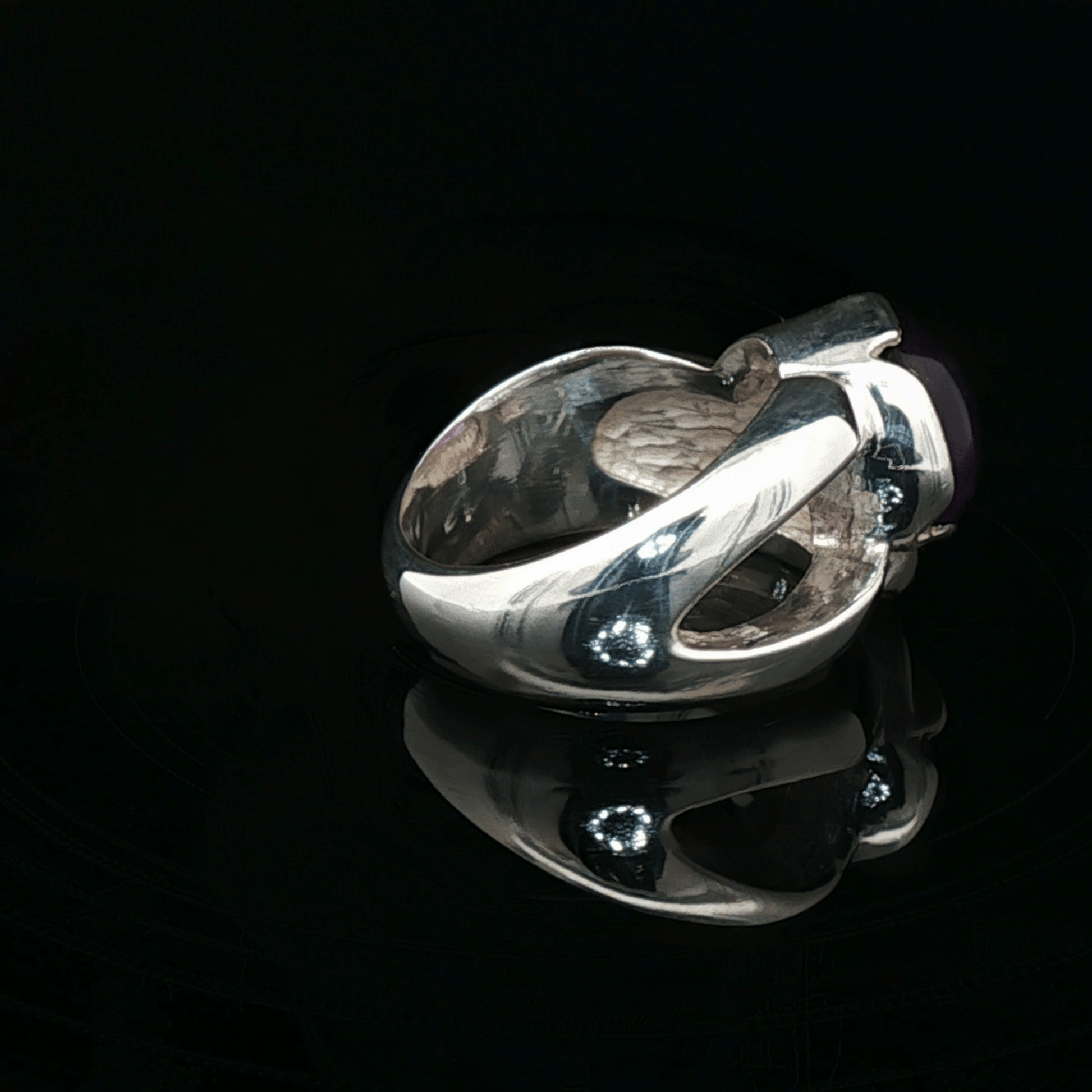 Sterling Silver Cocktail Ring with Cabochon Amethyst, size 6 - Le Dragon Argenté - Live Sale - 