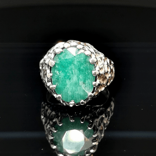Sterling Silver Cocktail Ring with Oval Opaque Emerald, size 9 - Le Dragon Argenté - Live Sale - 