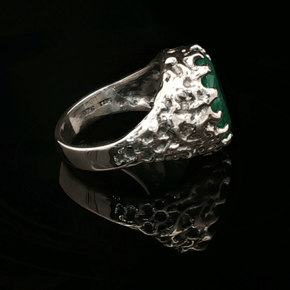 Sterling Silver Cocktail Ring with Oval Opaque Emerald, size 9 - Le Dragon Argenté - Live Sale - 