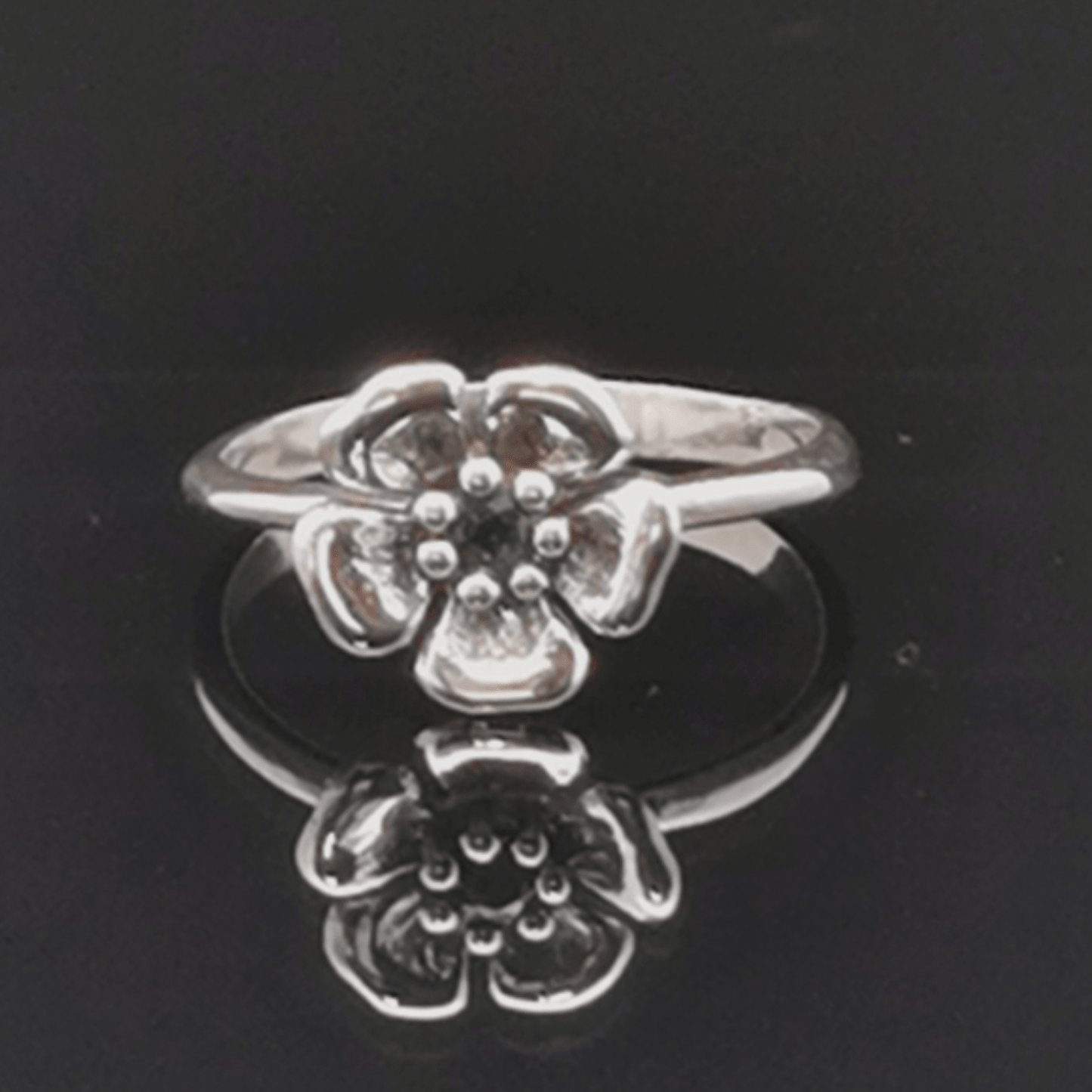 Sterling Silver Flower Solitaire Ring, Sapphire, size 7.5 - Le Dragon Argenté - Live Sale - 