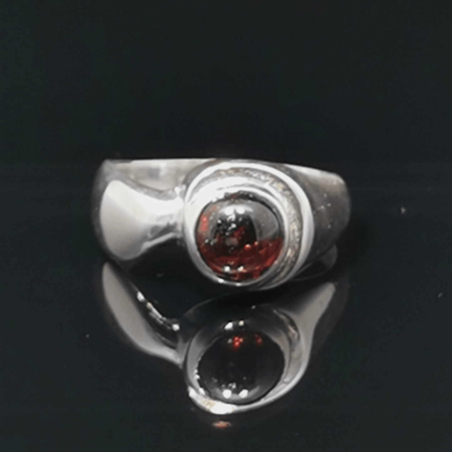 Sterling Silver Geometric Solitaire Ring with Cabochon Garnet, size 7.75 - Le Dragon Argenté - Live Sale - 