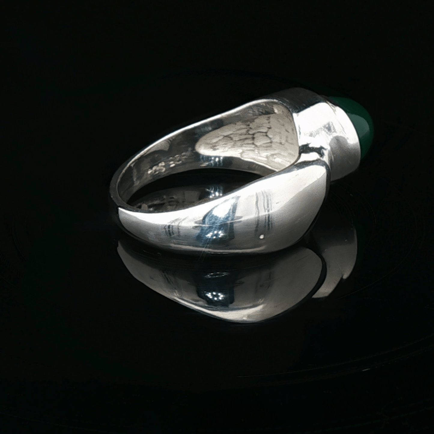 Sterling Silver Geometric Solitaire Ring with Cabochon Green Onyx, size 6.25 - Le Dragon Argenté - Live Sale - 