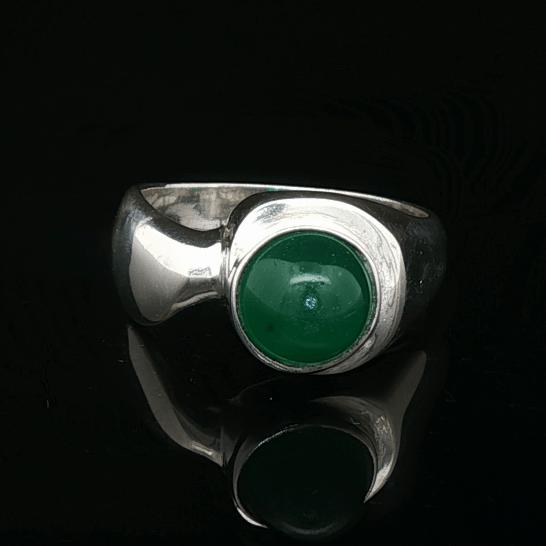 Sterling Silver Geometric Solitaire Ring with Cabochon Green Onyx, size 6.25 - Le Dragon Argenté - Live Sale - 