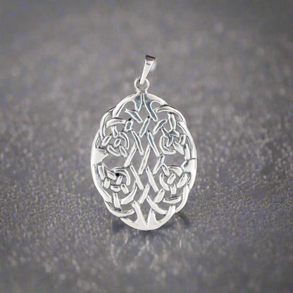 Sterling Silver Oval Celtic Knotwork Pendant - Le Dragon Argenté