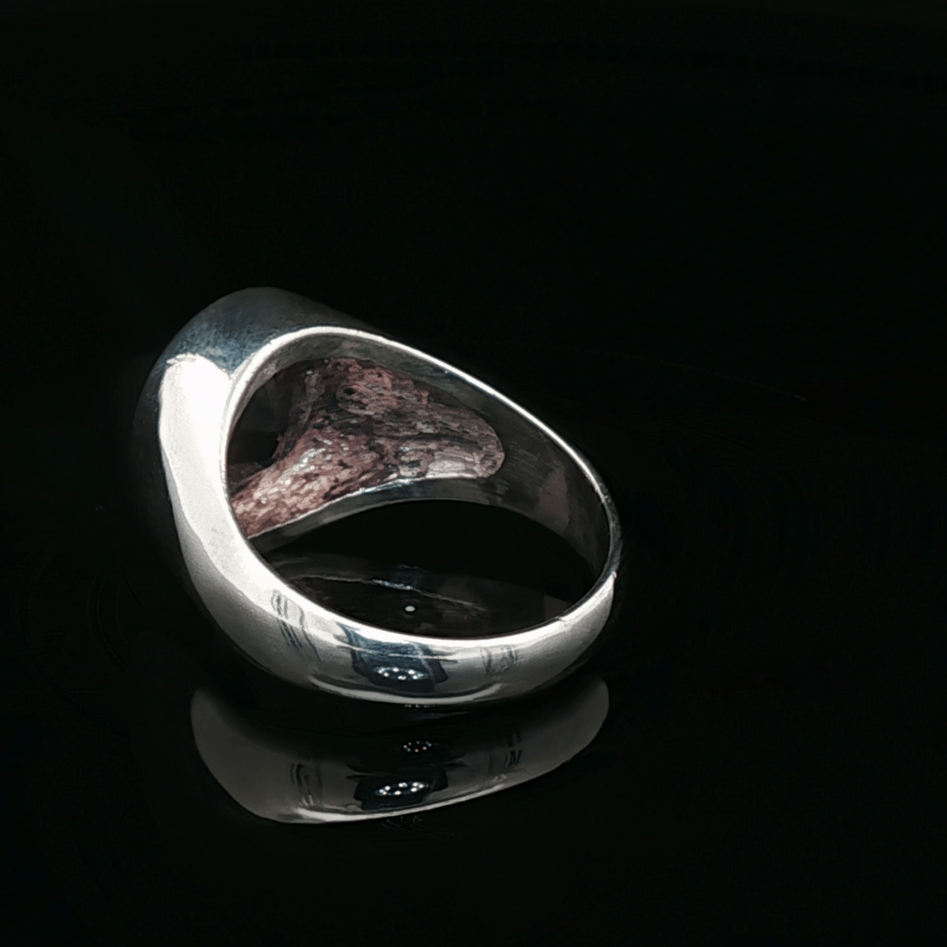 Sterling Silver Signet Ring with Faceted Amethyst, size 6.5 - Le Dragon Argenté - Live Sale - 