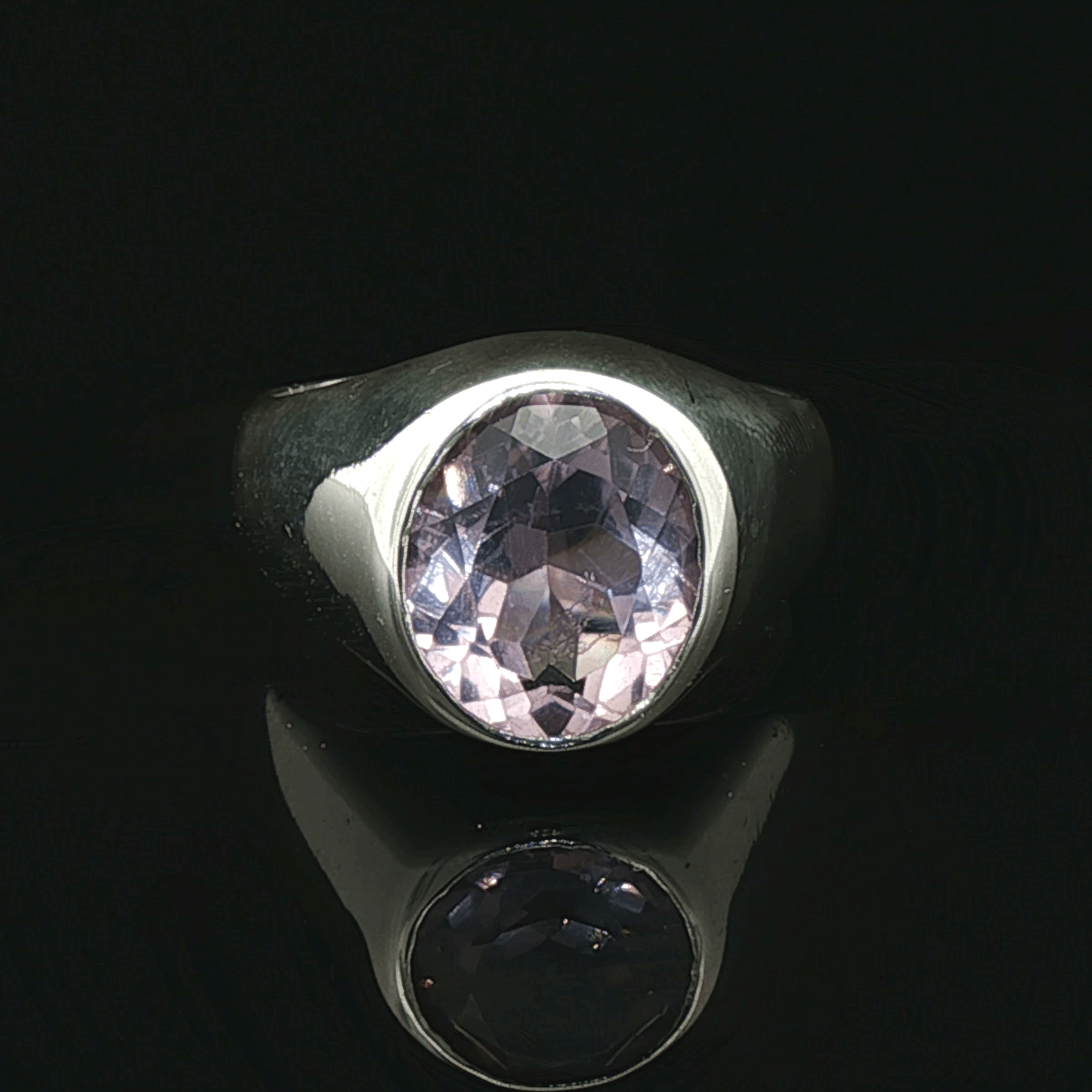 Sterling Silver Signet Ring with Faceted Amethyst, size 6.5 - Le Dragon Argenté - Live Sale - 