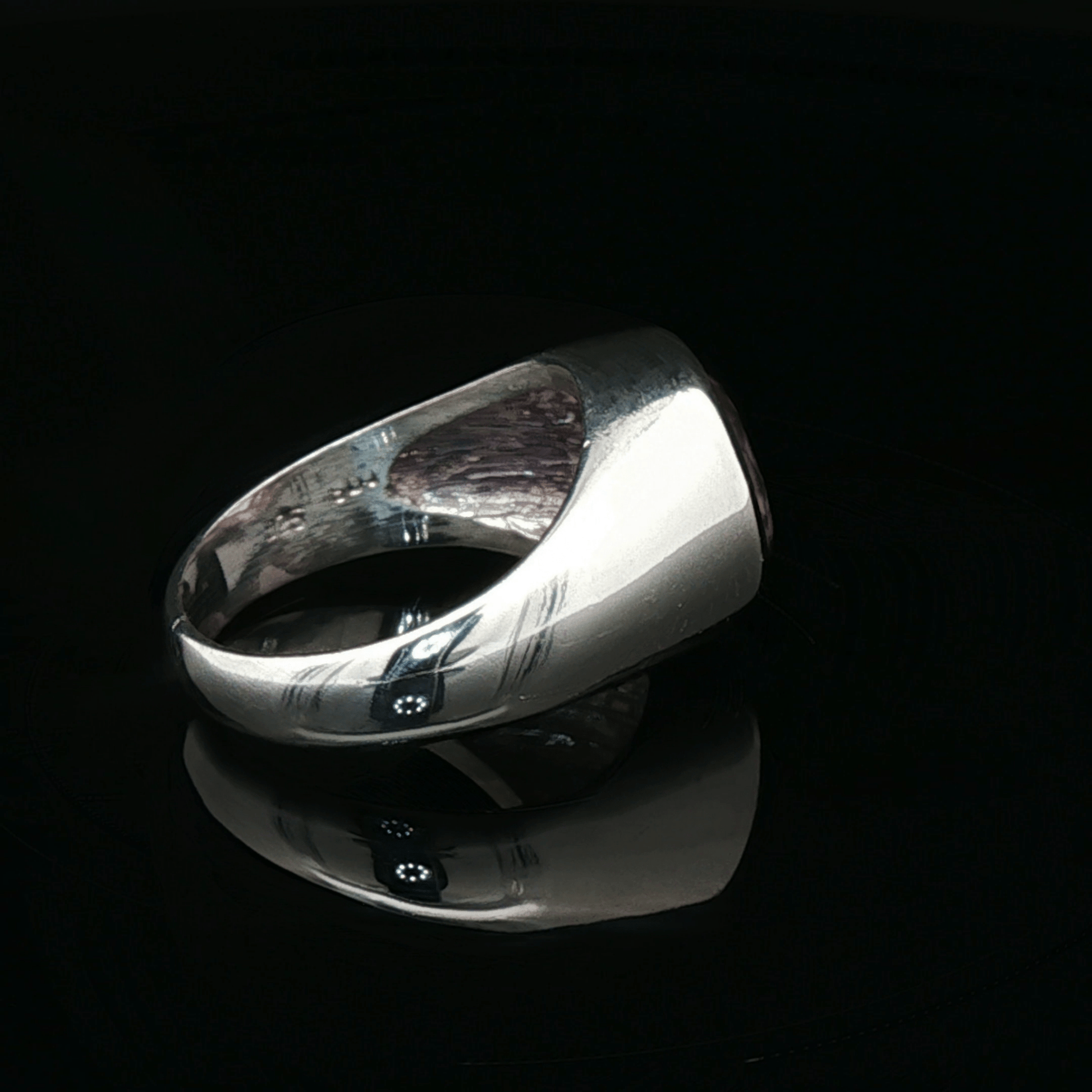 Sterling Silver Signet Ring with Faceted Amethyst, size 6.5 - Le Dragon Argenté - Live Sale - 