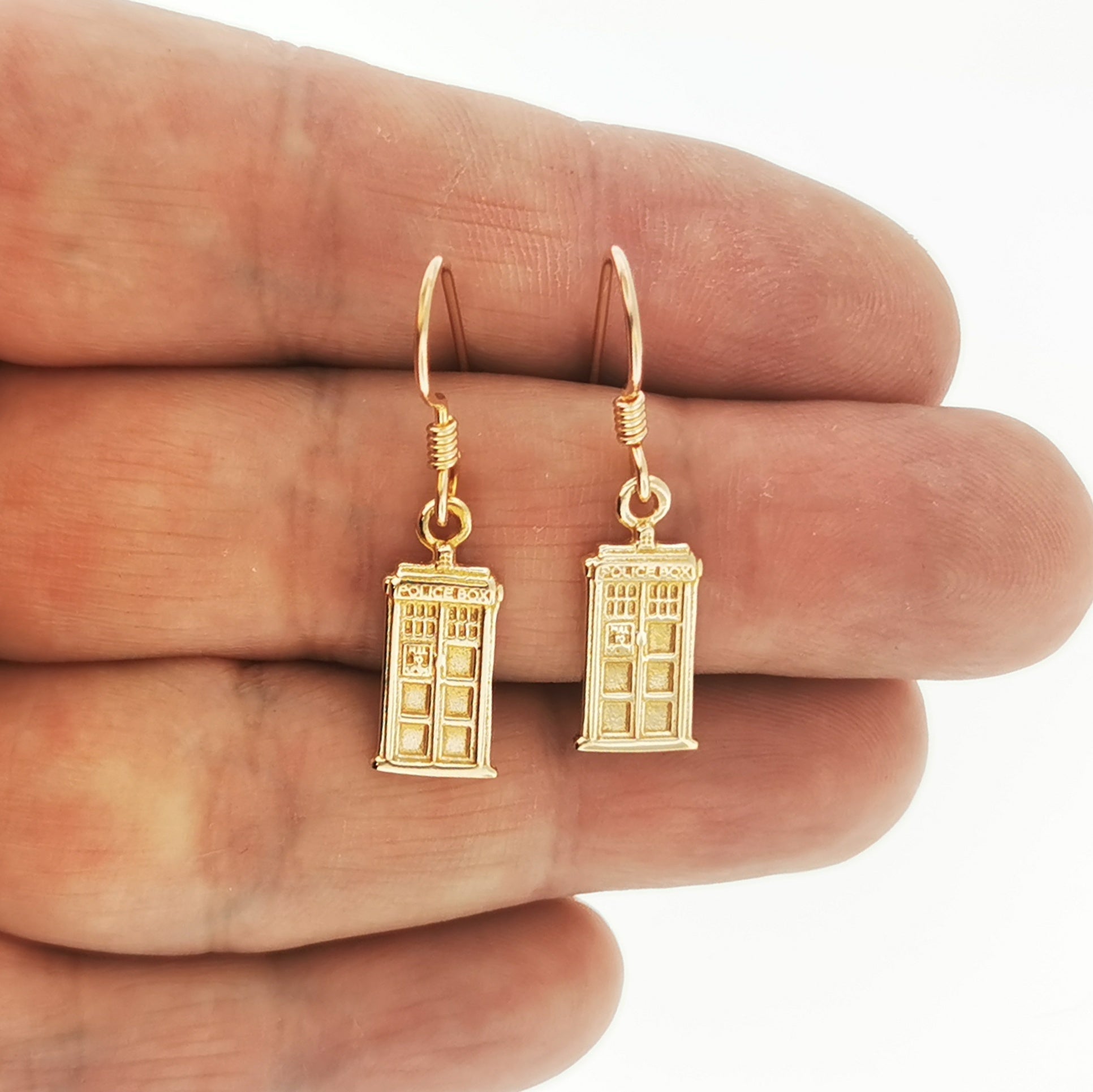 Tardis Charm Earrings - Le Dragon Argenté