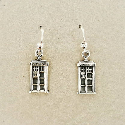 Tardis Charm Earrings - Le Dragon Argenté