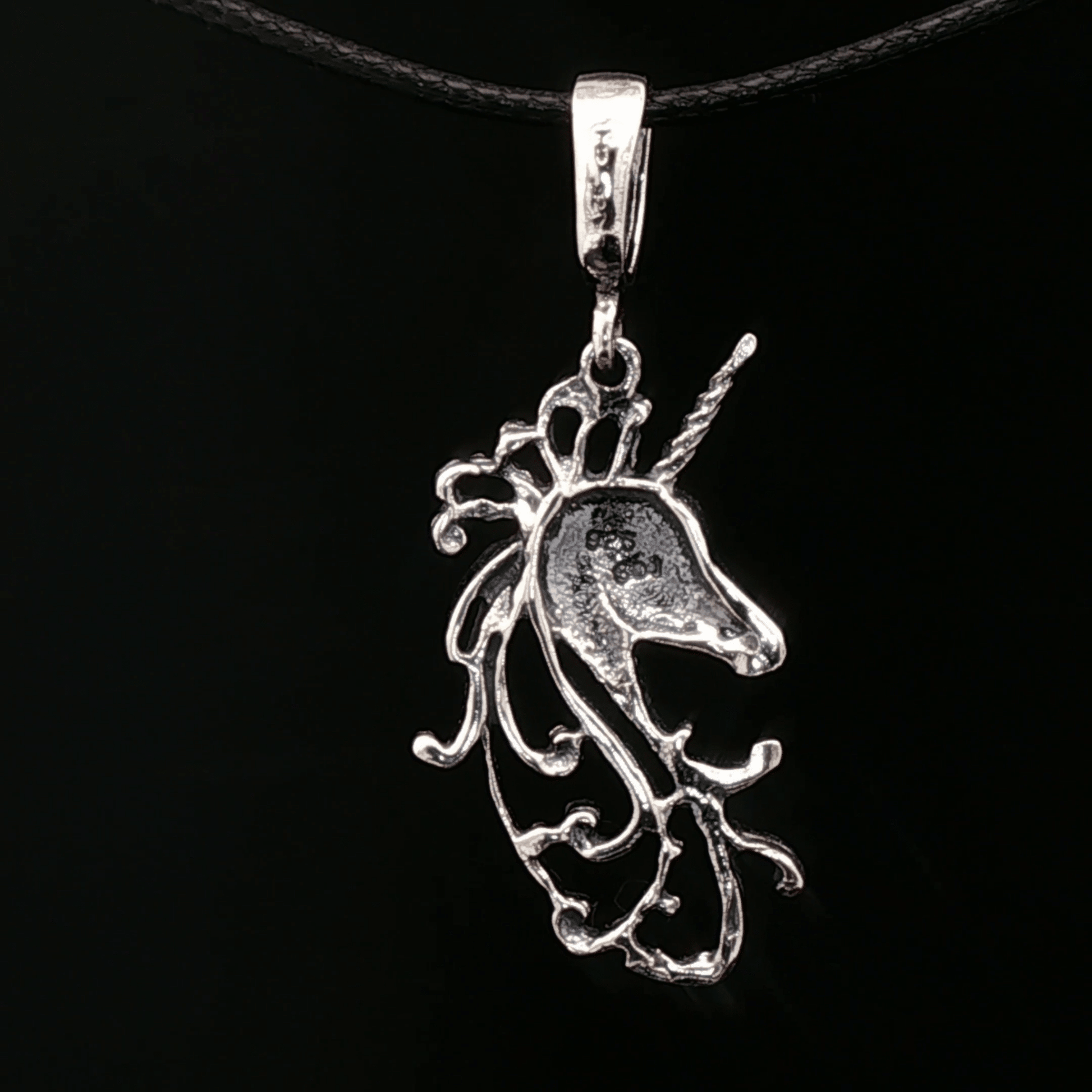 Unicorn Head Pendant in Sterling Silver or Antique Bronze - Le Dragon Argenté