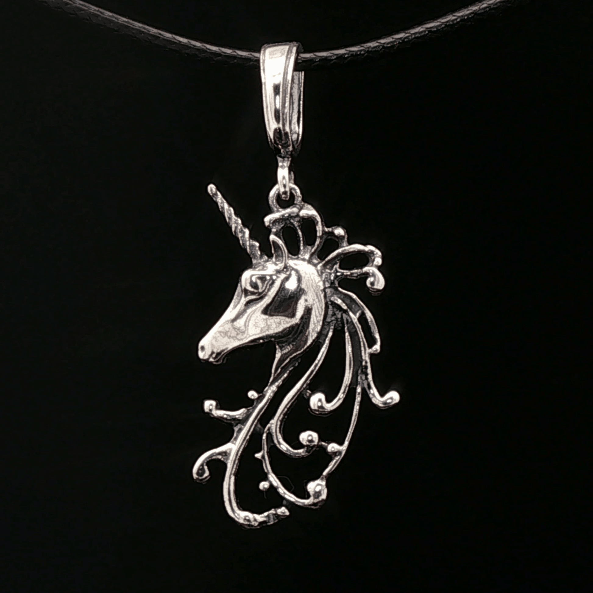 Unicorn Head Pendant in Sterling Silver or Antique Bronze - Le Dragon Argenté