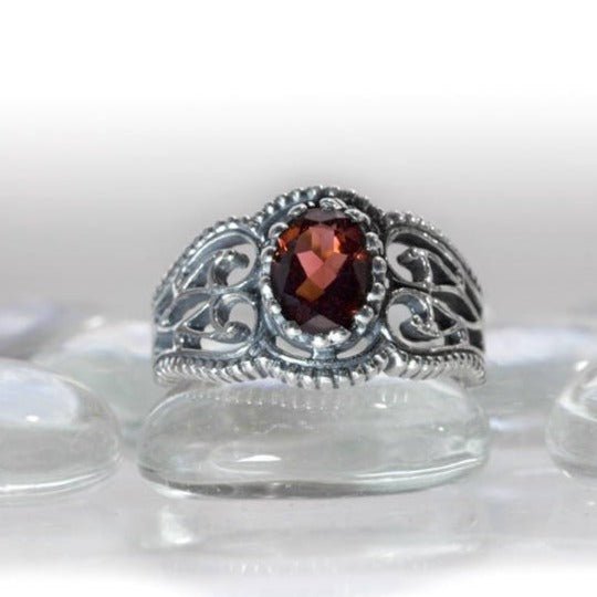 Vintage Style Filigree Birthstone Ring in Sterling Silver - Le Dragon Argenté