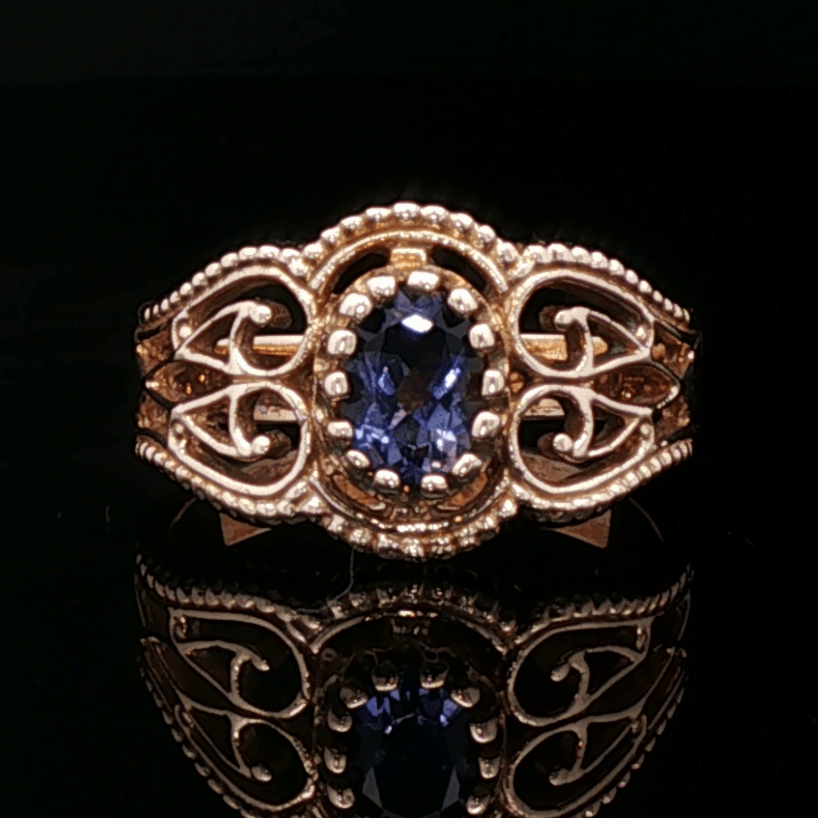 Vintage Style Filigree Ring with Gemstone in Antique Bronze - Le Dragon Argenté