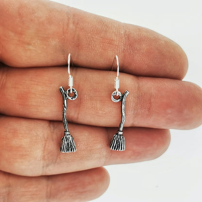 Witches Broom Charm Earrings - Le Dragon Argenté