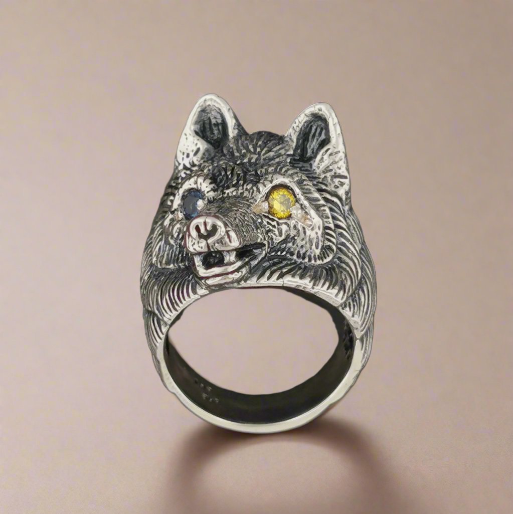 Wolf Ring with Gemstone Eyes in Sterling Silver - Le Dragon Argenté