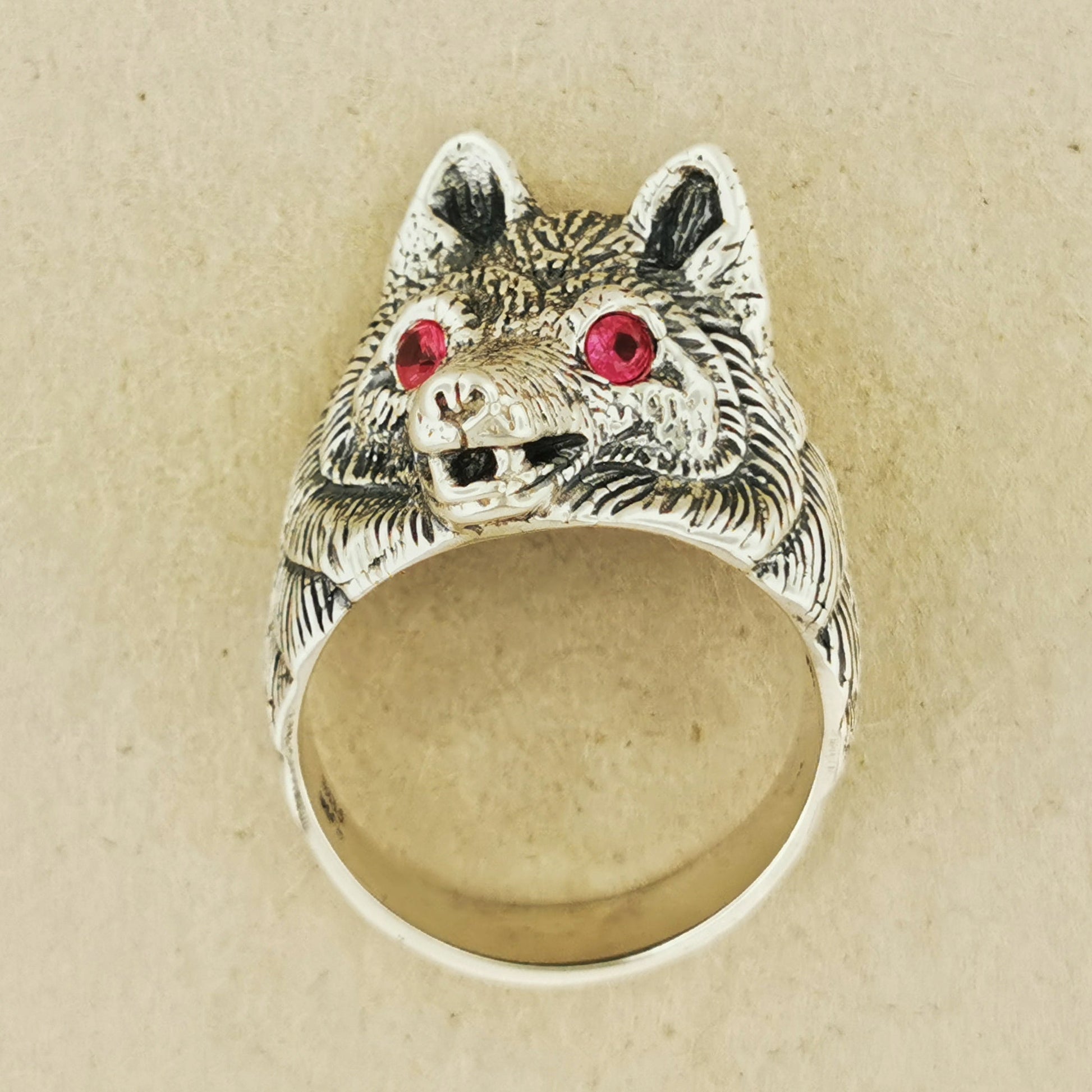 Wolf Ring with Gemstone Eyes in Sterling Silver - Le Dragon Argenté