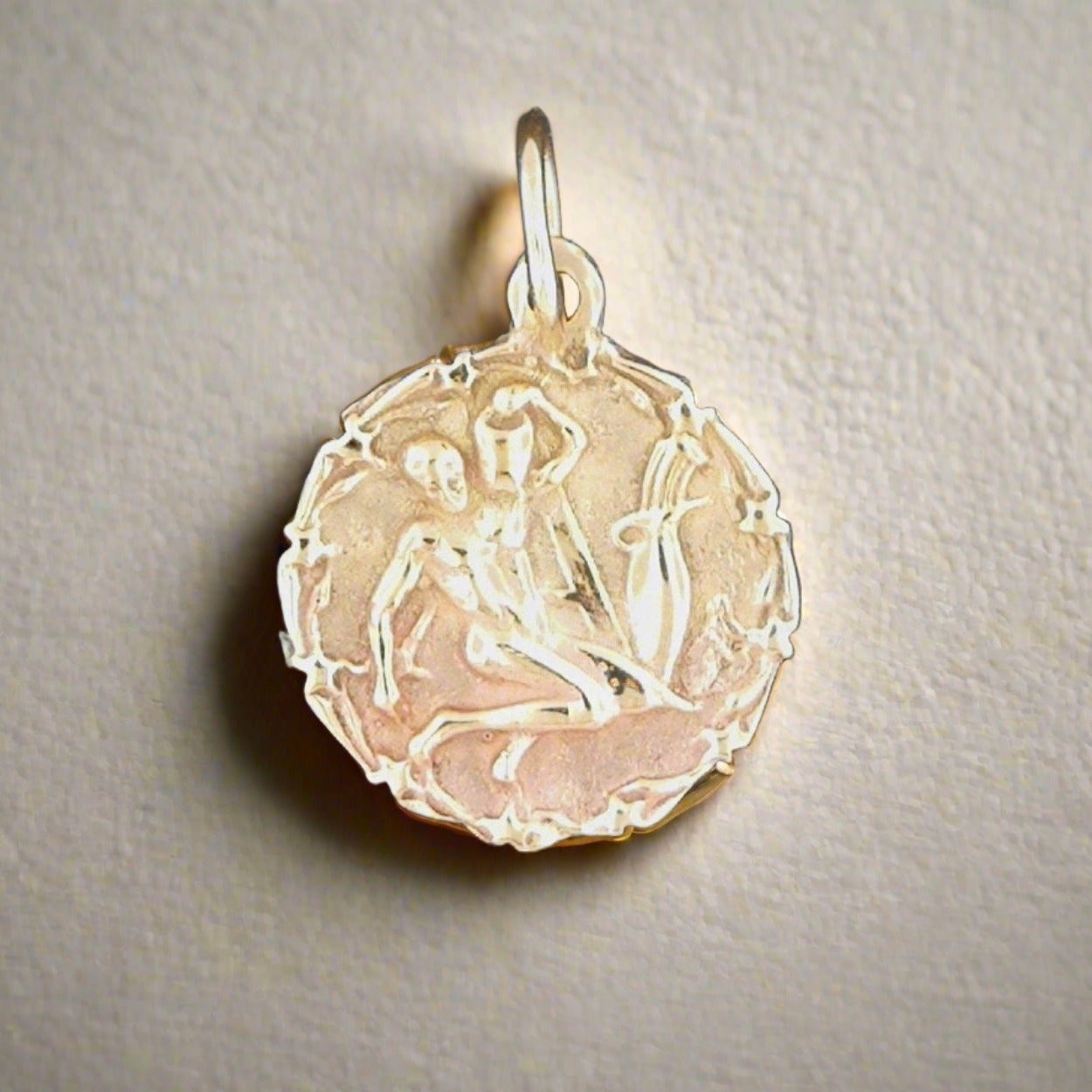 Zodiac Medallion in Sterling Silver Or Antique Bronze - Le Dragon Argenté