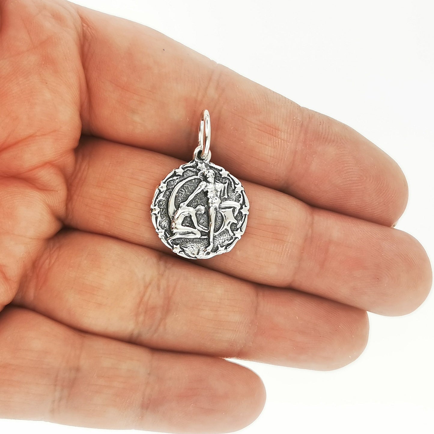 Zodiac Medallion in Sterling Silver Or Antique Bronze - Le Dragon Argenté