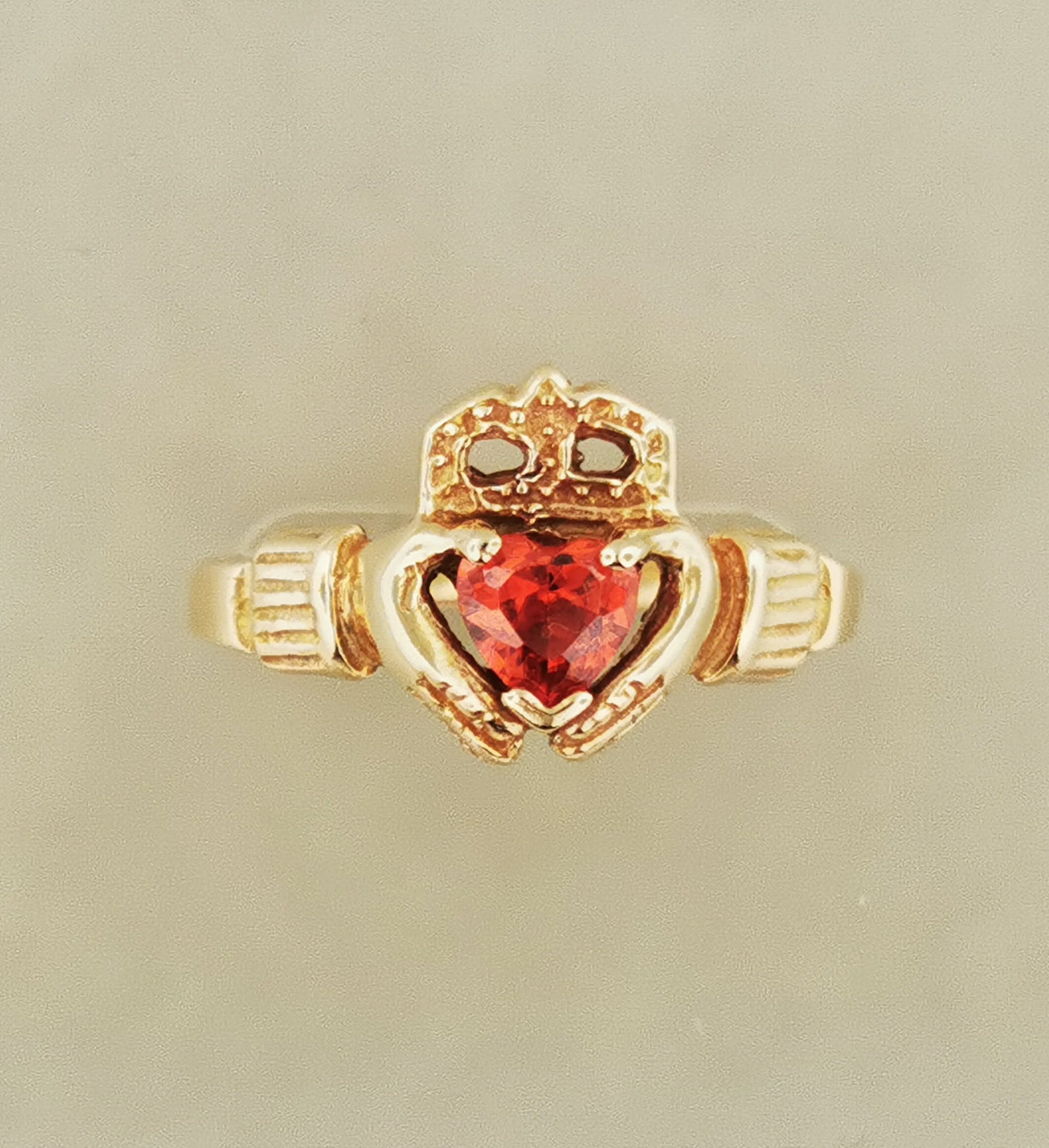 Gemstone sales claddagh ring